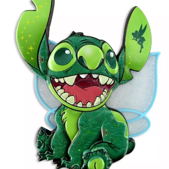 Stitch Crashes Disney Jumbo Pin – Peter Pan – Limited Release - Picture 3 of 4
